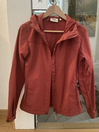 Fjäll Räven Stina light jacket. Damen S
