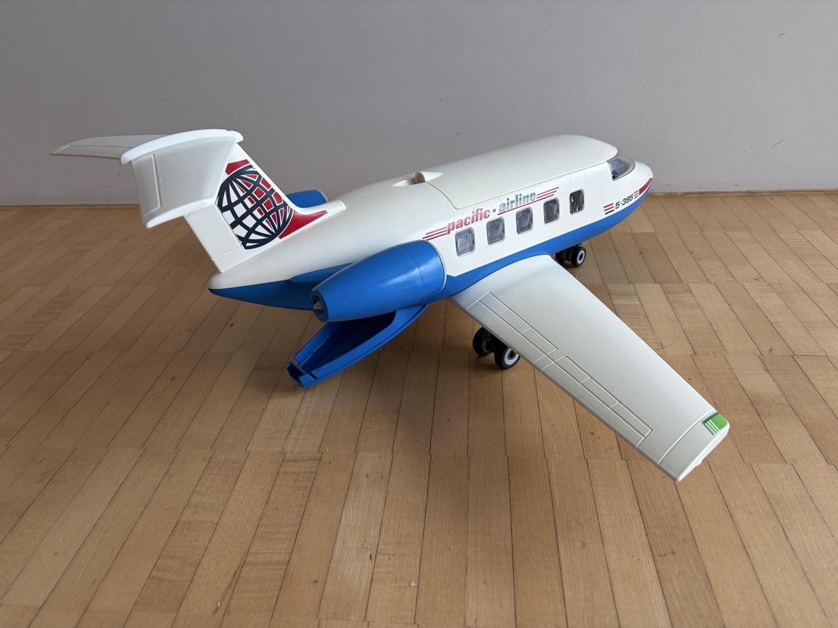 Playmobil Spielzeuge: Playmobile Passagierflugzeug 5395  – Gebraucht aus Niederrohrdorf von horst6789 2