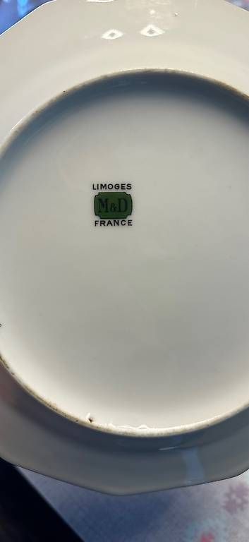 Set di piatti: Vaisselle de Limoges M&D - 30 pièces  – Usato da Vouvry venduto da aline_s 4