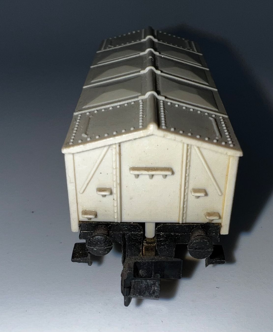 Arnold Modellini di ferrovie: Arnold N, Klappdeckelwagen (0421) – Usato da Basel venduto da jonnyhaas 3
