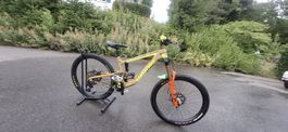 santa Cruz Nomade 4  c carbon