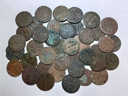 Lot mit 40 Münzen 1 + 2 Rappen Kanton Schwyz