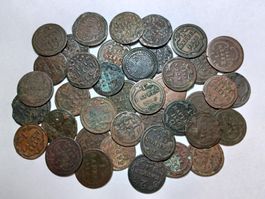 Lot mit 40 Münzen 1 + 2 Rappen Schwyz