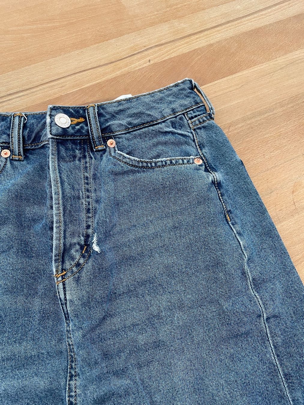 H&M Röcke: Jupe Jean Déchirée Taille Haute Bleu Clair Tendance – Gebraucht aus Sion von Mazarine_ 2