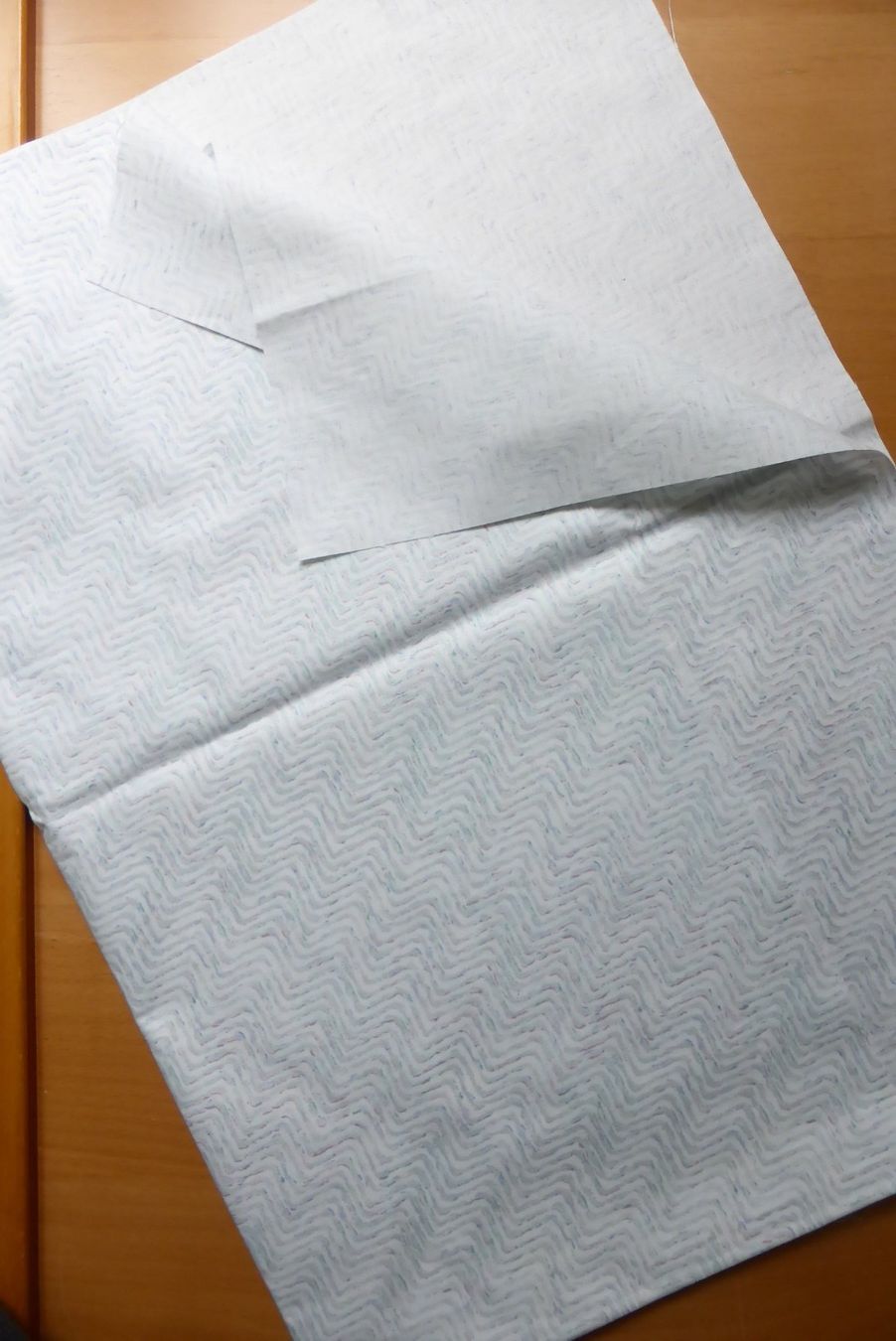 Tessuti: Patchwork - BW silber-blau leichter Schimmer 61 x 100 cm – Nuovo (secondo la descrizione) da Brunnadern venduto da pinkfaden