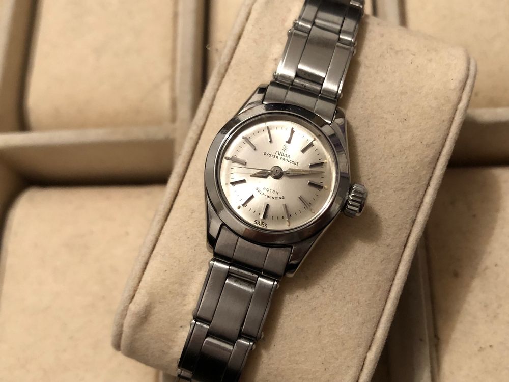 Montre discount tudor femme