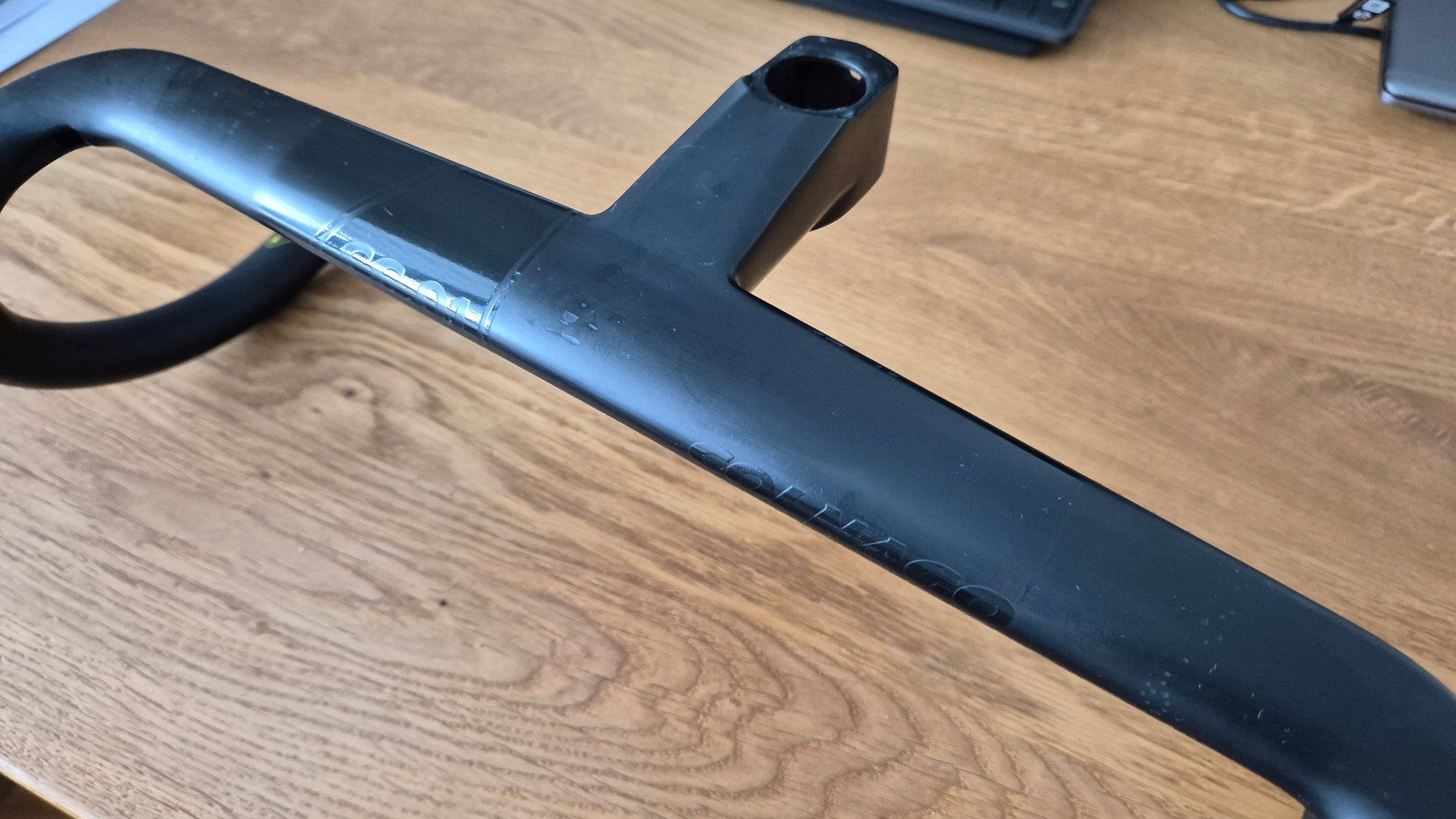 Colnago Pezzi di ricambio: Colnago CC.01 Regular Integrierter Carbon-Lenker – Usato da Liebefeld venduto da Pacem 1