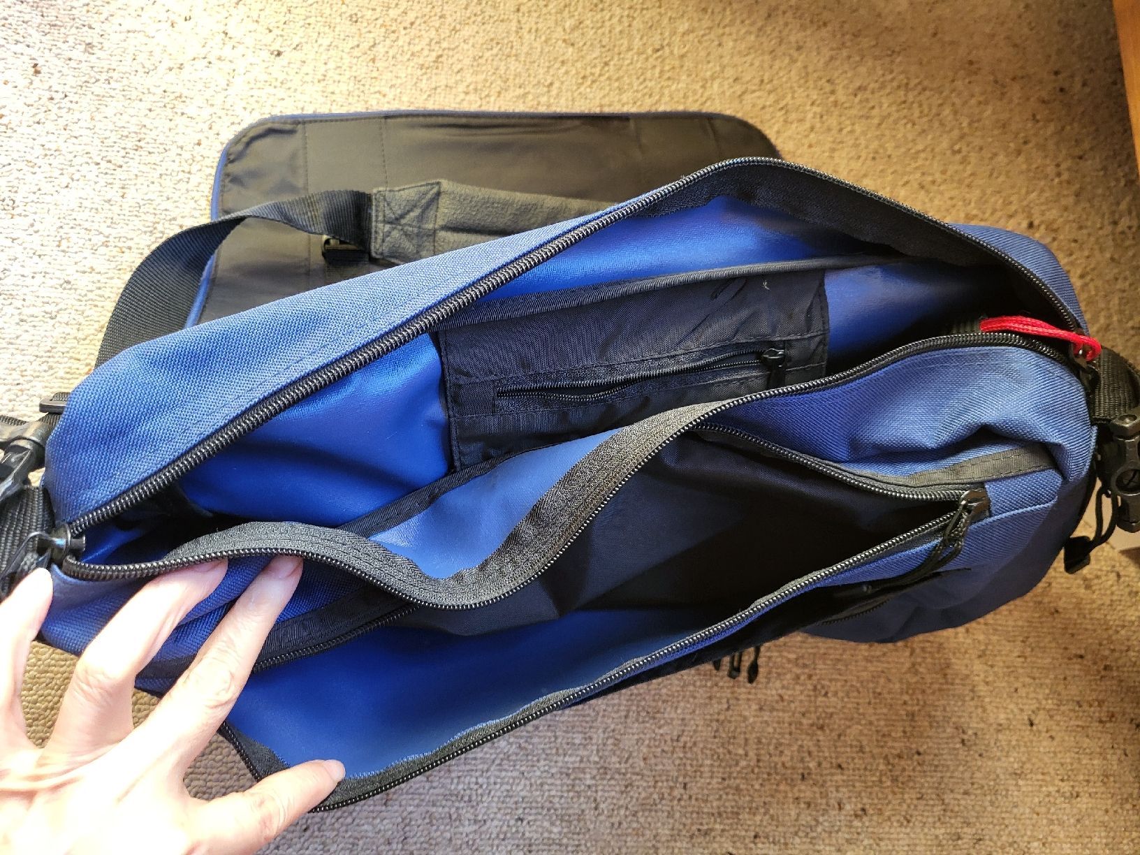 Fila Borse: Fila Messenger Tasche – Usato da Zweisimmen venduto da Adorable 5
