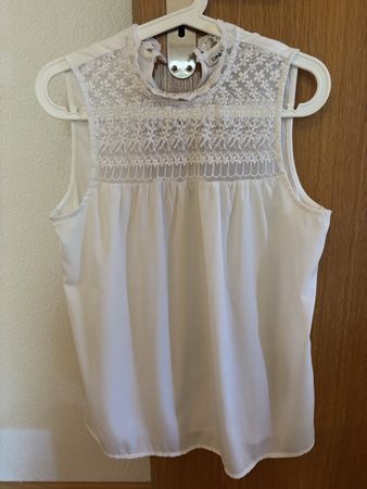 Weisses ONLY Top mit Spitze, Grösse 38, Sommerbluse