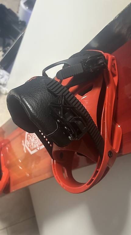 Salomon Board: Snowboard: Salomon Pulse 152 Red M 2020 – Usato da Greppen venduto da swi_v9rx 2