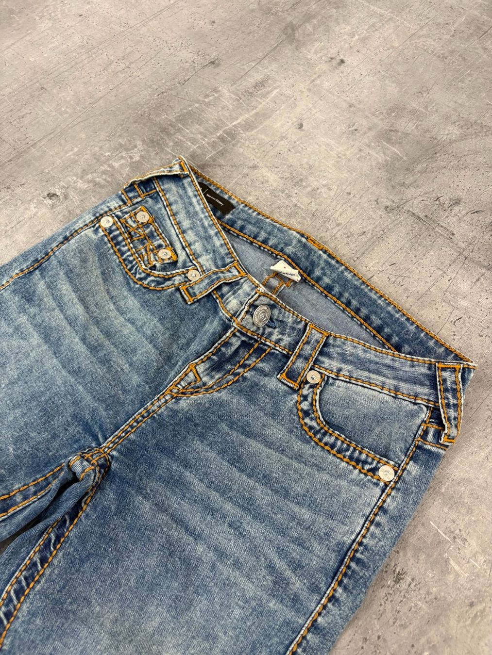 True Religion Jeans: Vintage True Religion Bootcut Flared Jeans (S) – Nuovo (secondo la descrizione) da Werdenberg venduto da hase.vintage 3