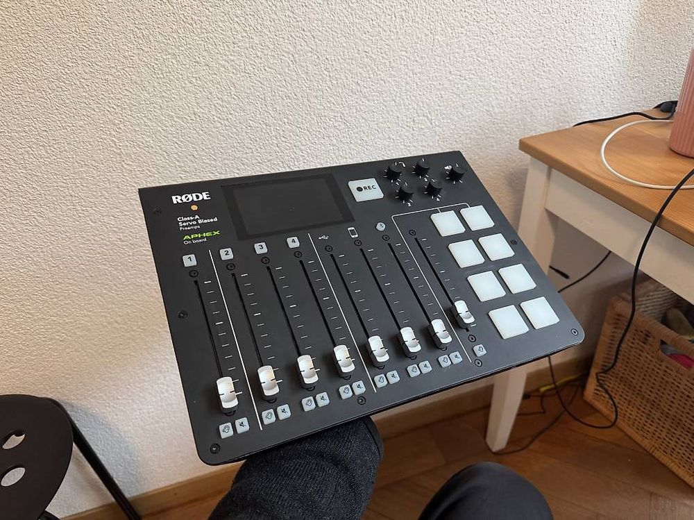 RØDECaster Pro (1. Gen) | voll funktionsfähig, Gebrauchsspur (Gebraucht ...