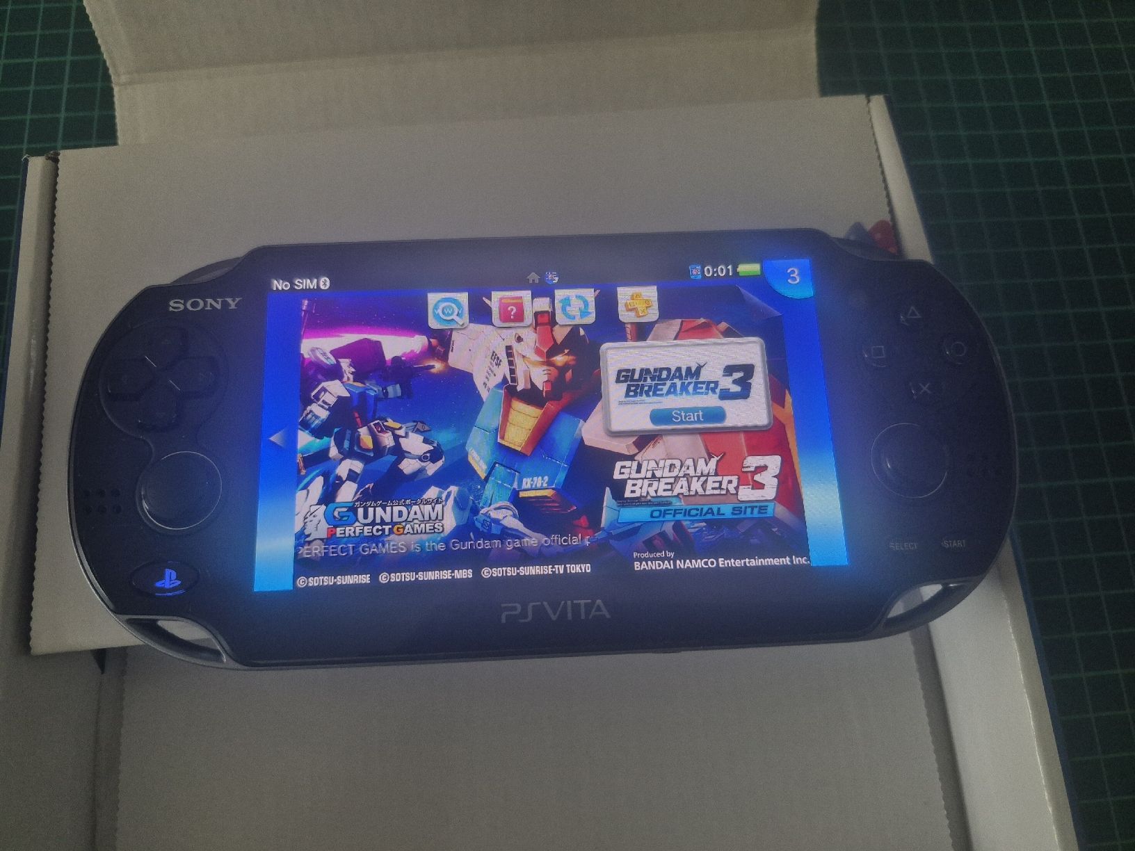 Sony Console: Sony PS Vita Console with 4 Games Excellent Condition – Nuovo (secondo la descrizione) da Meyrin venduto da Retro-GZ 5