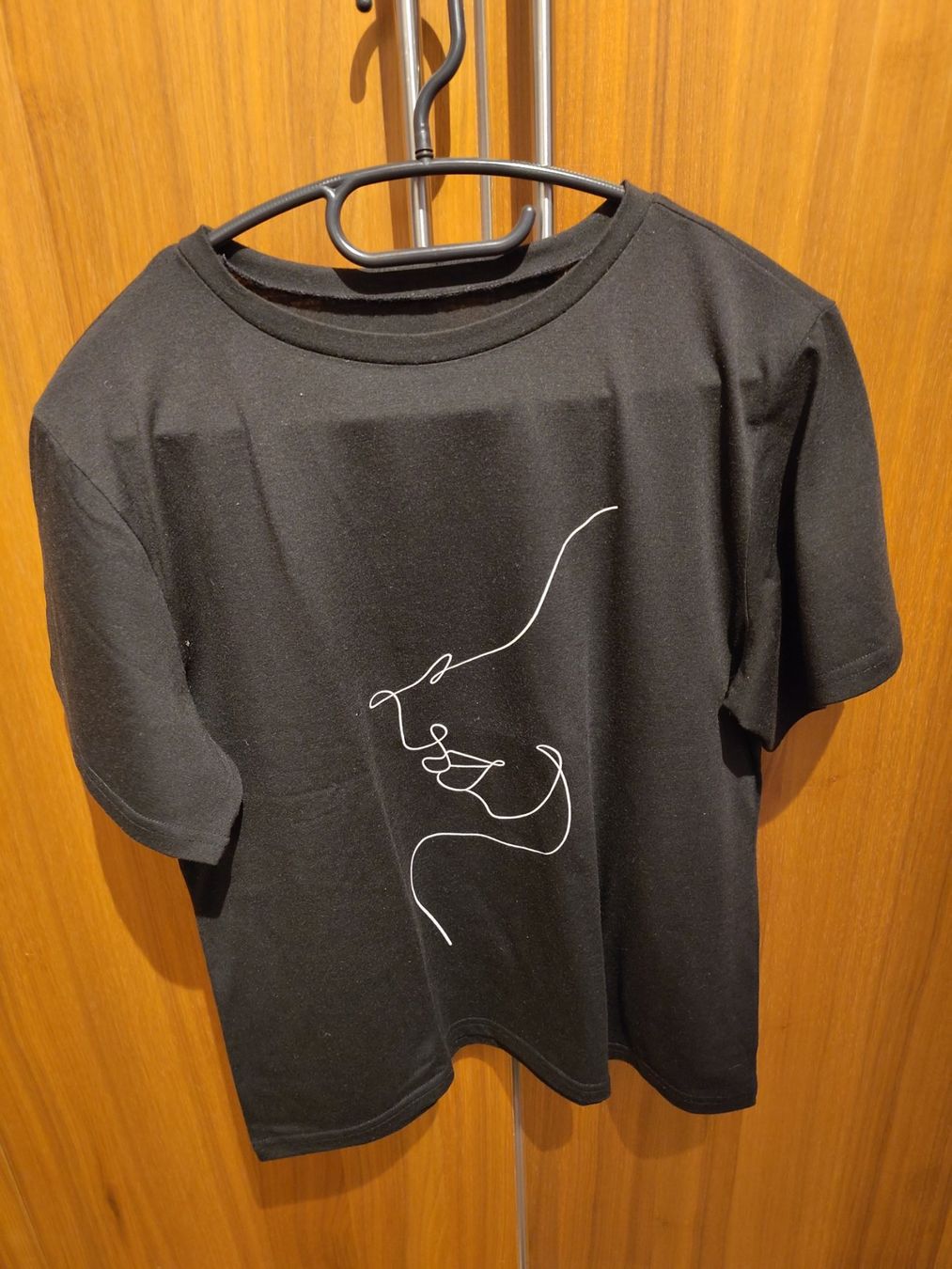 T-shirt: T-Shirt – Usato da Bern venduto da Linii
