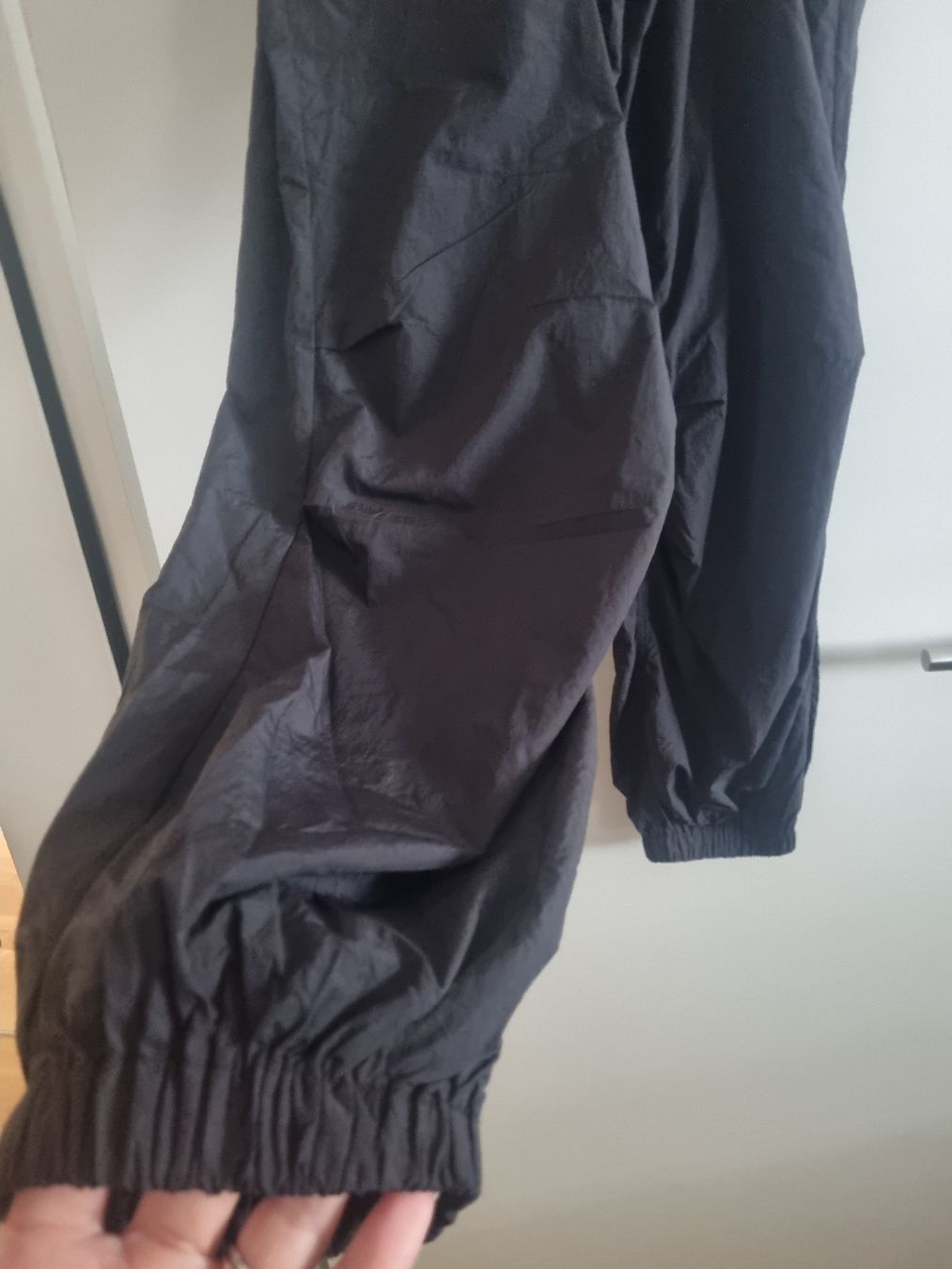 Only Pantalons: coole stoffhose – Neuf avec emballage d'origine à Döttingen par Mass-krisG 2