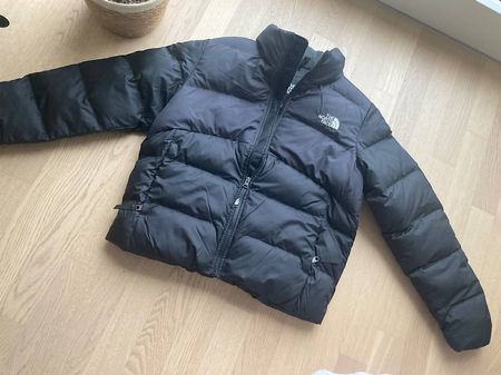 fabrikneue, nie getragene North Face Daunenjacke, Gr. M