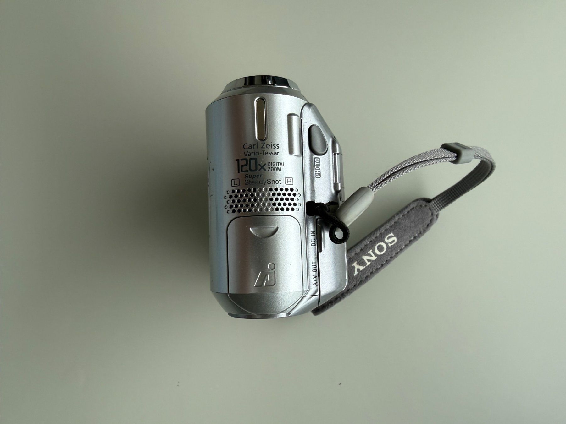 Sony Videocamere: SONY Handycam DCR-PC53E – Usato da Seelisberg venduto da ehfredf 7