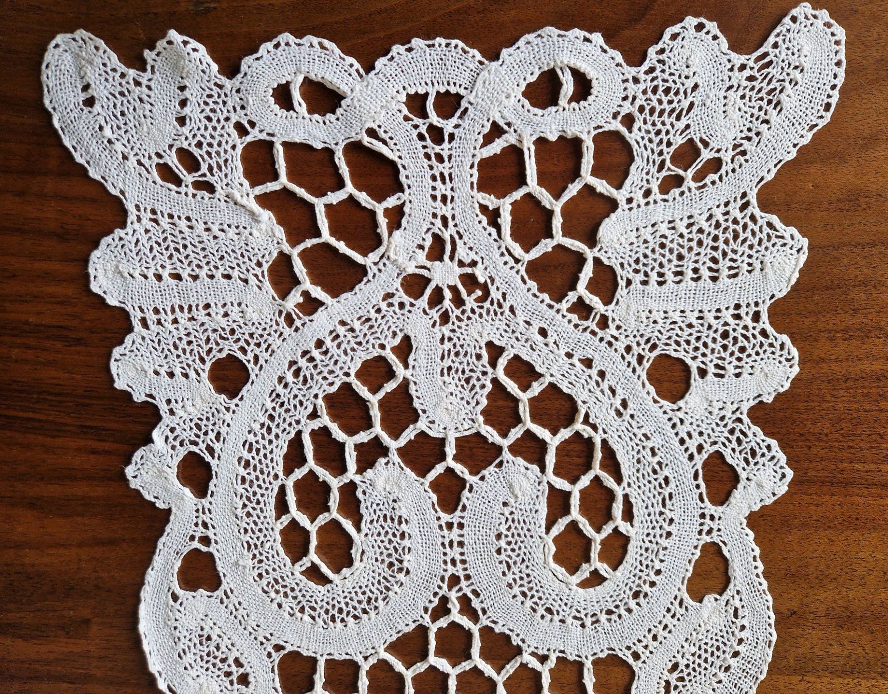 Altra biancheria da tavola: Deckeli  Klöppelsptize 24.5x54cm – Usato da Bern venduto da Antikbatik 3