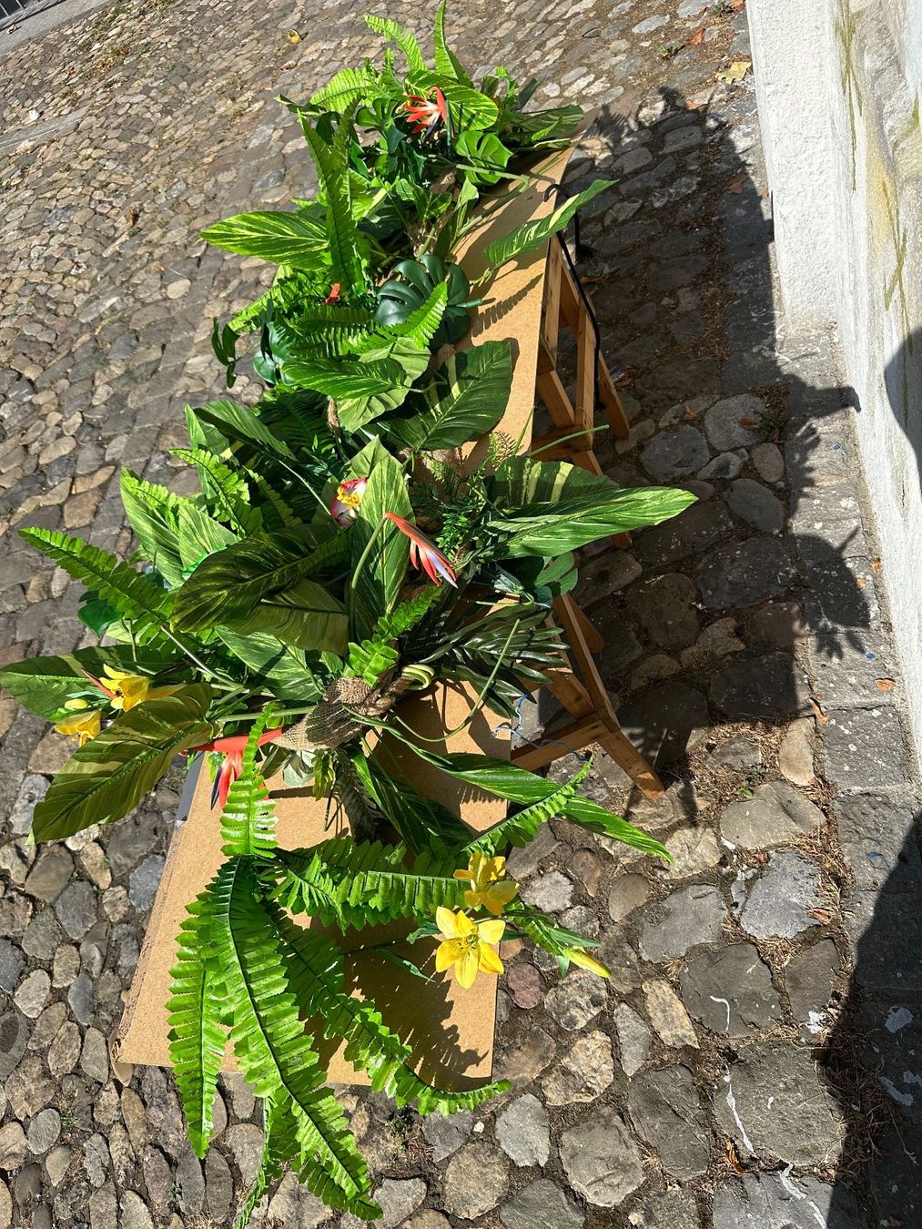 Tutte le decorazioni: grosse Girlande Deko mit Kunstblumen – Usato da Zürich venduto da atlantis77