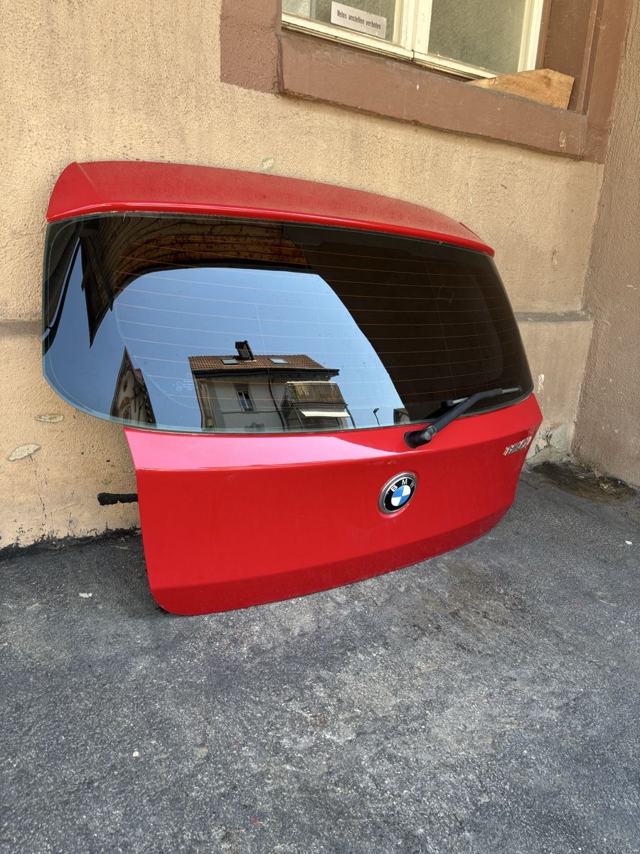 BMW Tutti pezzi di ricambio auto: BMW 120 jg 2005 E87 Heckklappe,Kofferraumdeckel  – Usato da Engelburg venduto da tdi_6bpl 1