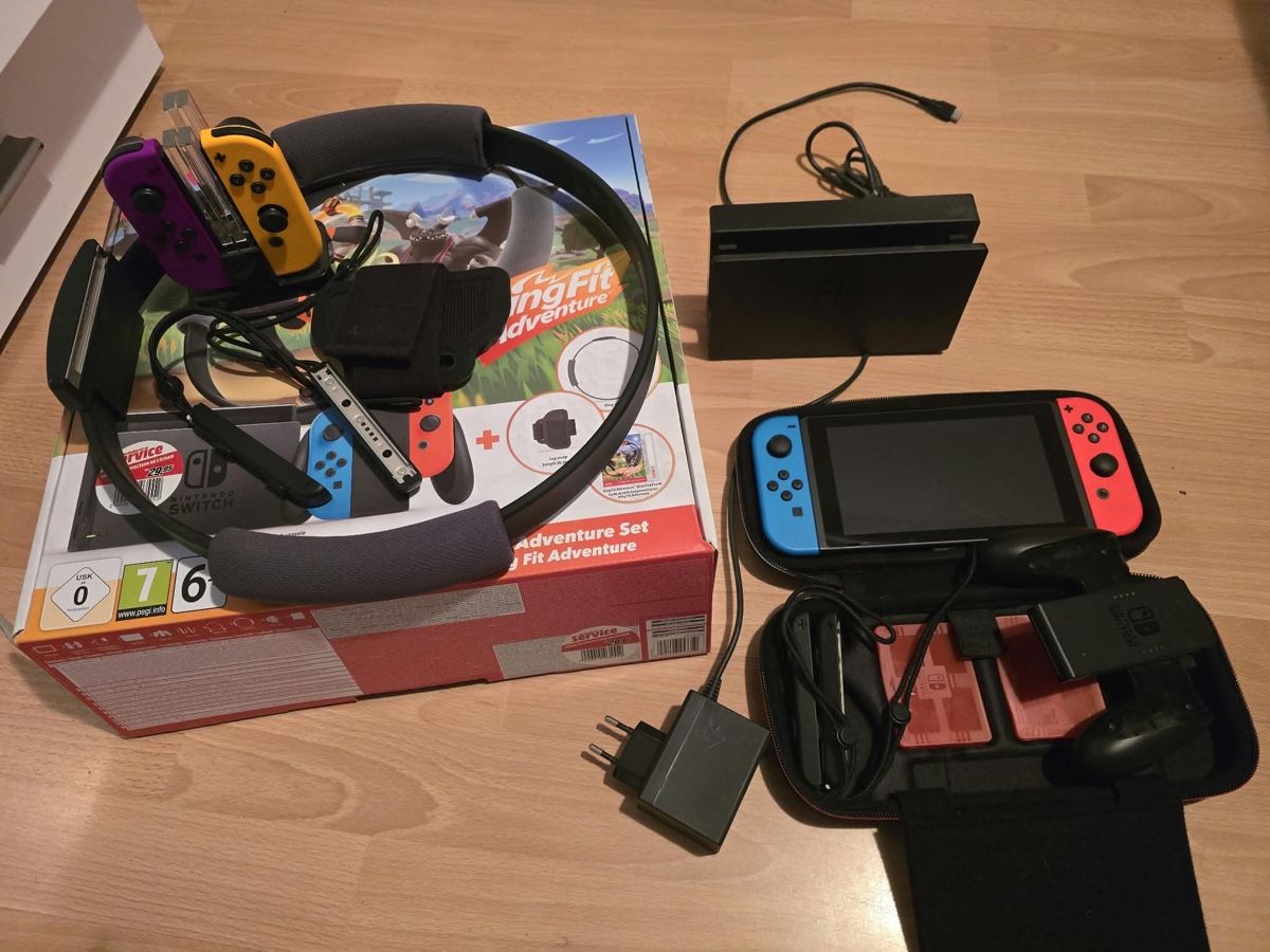 Nintendo Konsolen: Nintendo Switch mit Zubehör – Gebraucht aus Bitsch von pb5_p7pj 1