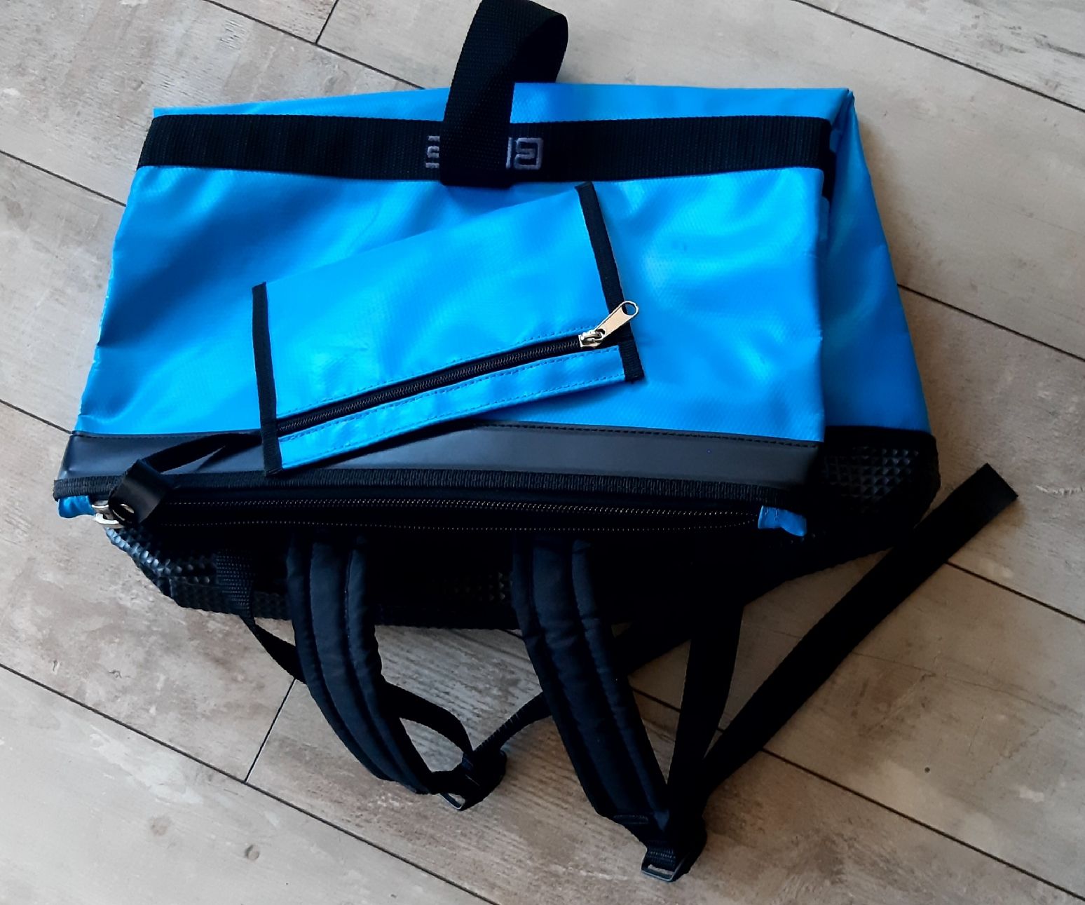 Bree Zaini: Rolltop Rucksack  -  BREE  -  Blache  -  Kurrier - neuwertig – Nuovo (secondo la descrizione) da Tagelswangen venduto da BrigittaC01 8