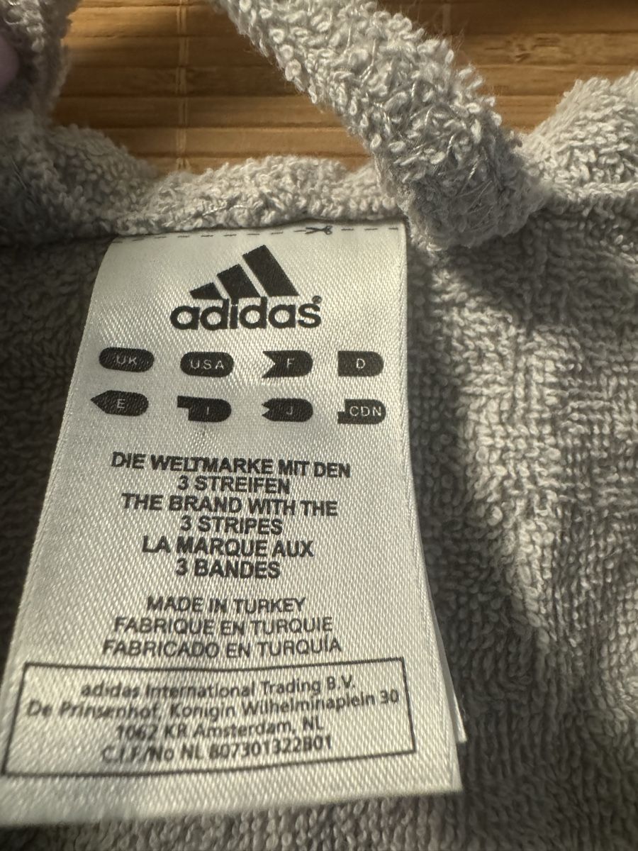 Adidas Giacche: Adidas Vintage Frottee Jacke, Einheitsgrösse – Usato da Bülach venduto da _milziv 2