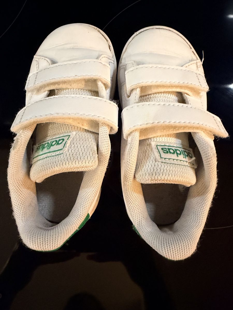 Adidas Chaussures garçon: Adidas nr.23 – D'occasion à Sigirino par RamonaLamboo 1