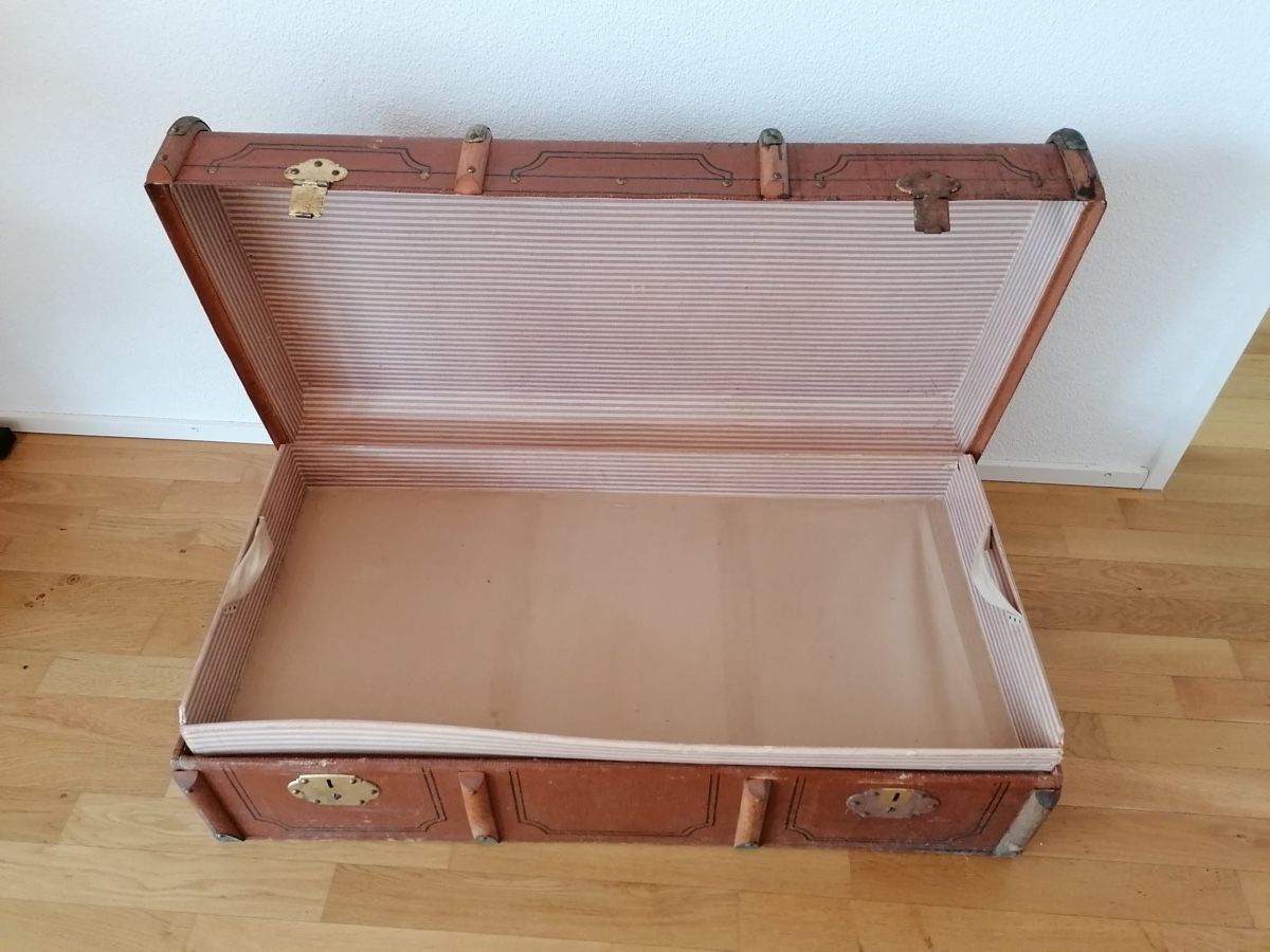 Cassapanche: Antike Truhe – Usato da Cham venduto da sbr_7cmv 2