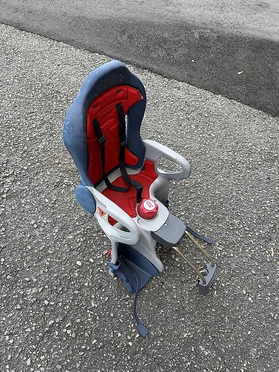 Auto-Kindersitze: Seggiolino per bambini – Gebraucht aus Giubiasco von sve_hrm8 1