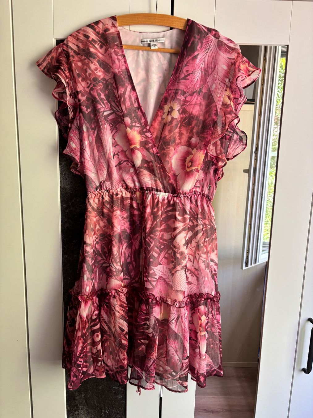 Guess Robes: Guess Kleid top Zustand – D'occasion à Basel par met_d6zt