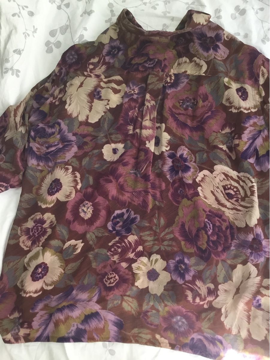 Jil Sander Camicette: JIL SANDER Bluse Vintage, Gr 36, 100% Seide – Usato da Zürich venduto da Mameloschn 2
