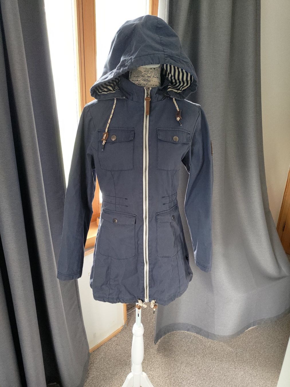 Alprausch Jacken: Damen - Jacke - Alprausch - S – Gebraucht aus Untervaz von Lyraia