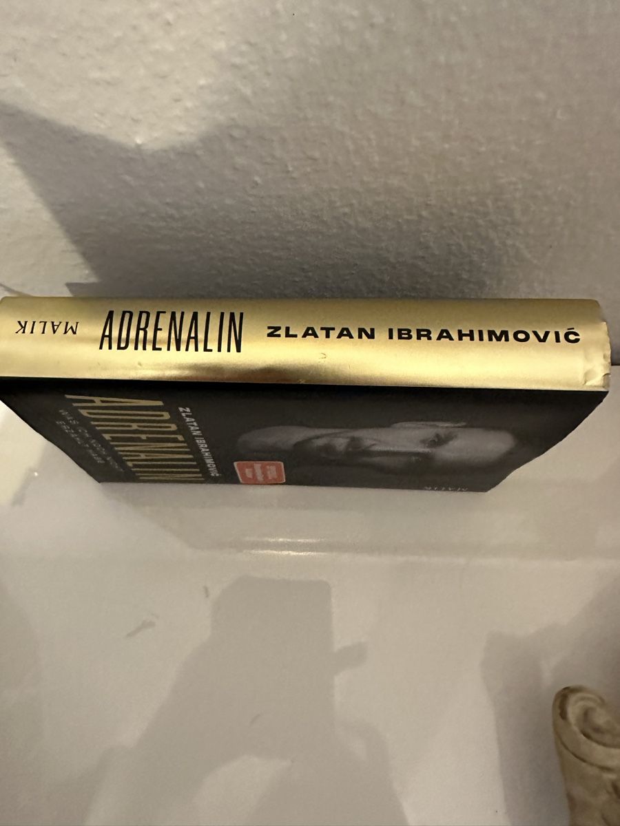 Libri: Buch Adrenalin Zlatan Ibrahimovic – Nuovo (secondo la descrizione) da Basel venduto da Ivana_4 2