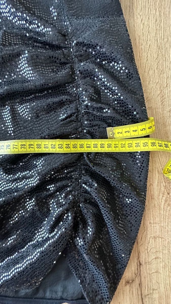H&M Gonne: HM Paillettenrock – Nuovo (secondo la descrizione) da Urdorf venduto da fairfashion 2