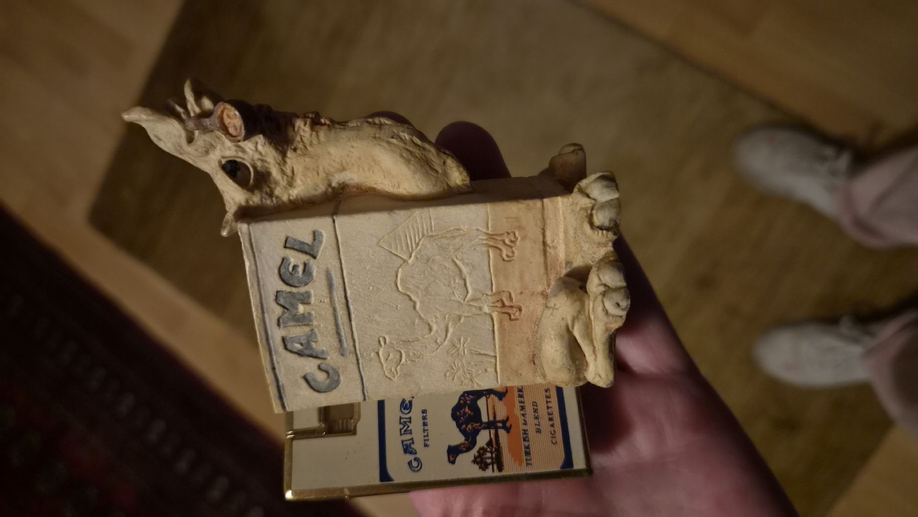 Camel Feuerzeuge: camel Feuerzeug und Deko – Gebraucht aus Kölliken von Upcycling-by-Mc-TAM 1