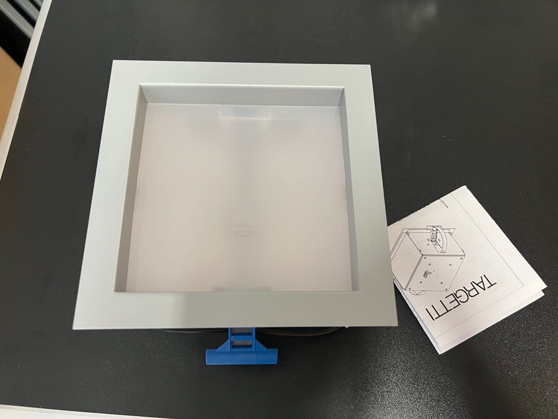 Lampade: TARGETTI SQUARE LAMP – Nuovo e nell'imballaggio originale da Mägenwil venduto da BackInWhite