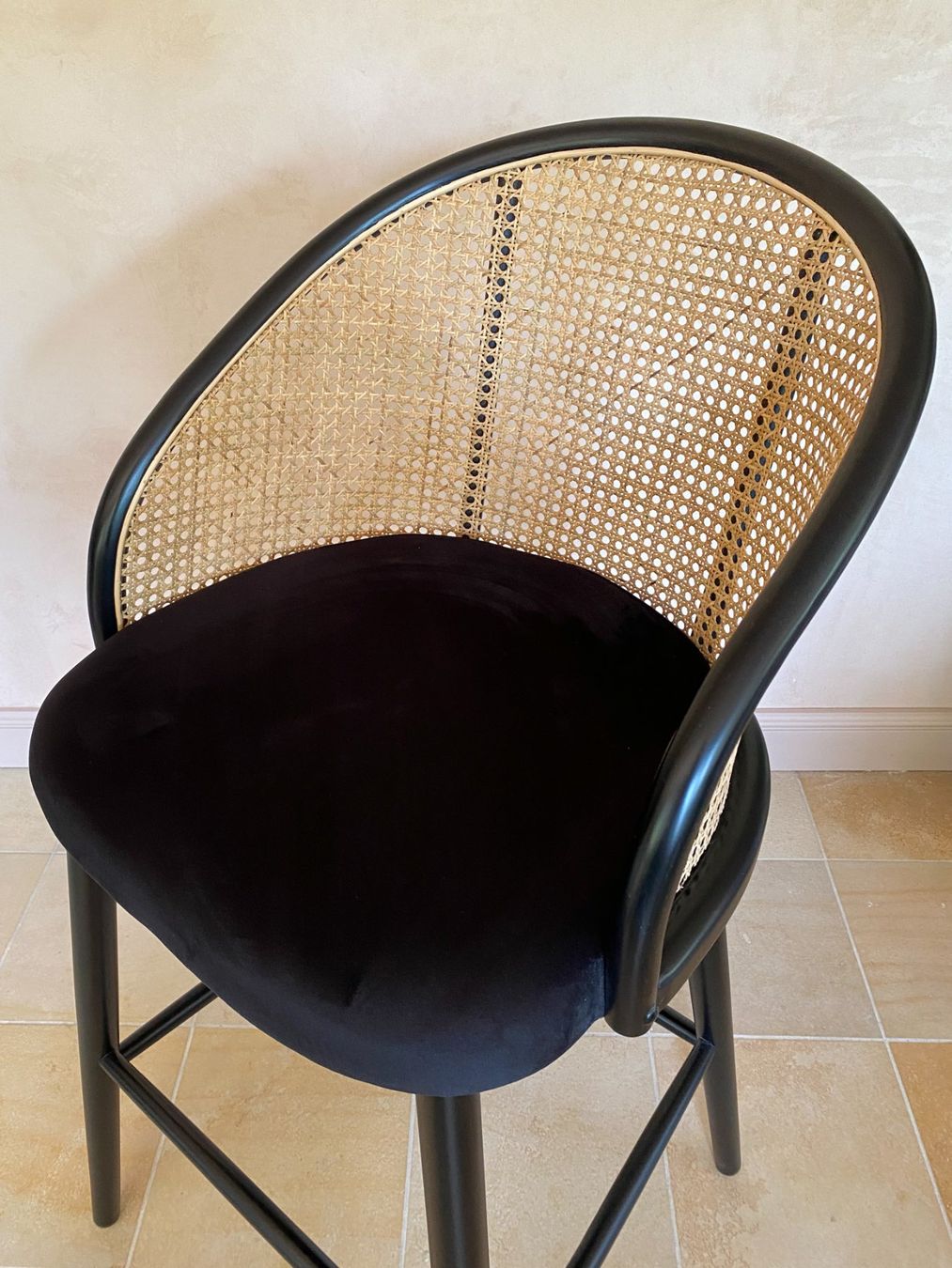 Maisons du monde Sgabelli: Edles Barhocker 2-er Set mit Samtsitz und Rattangeflecht – Nuovo (secondo la descrizione) da Winterthur venduto da hey_smile 6