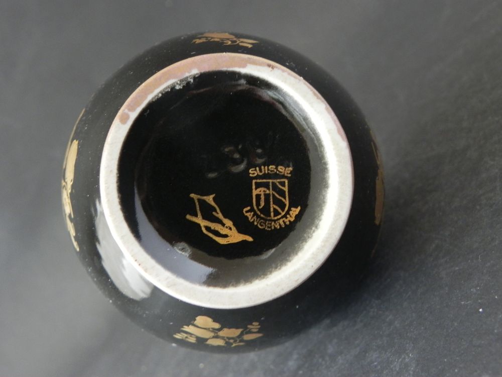 Alte Vase mit goldenem Blumendekor von Langenthal 5