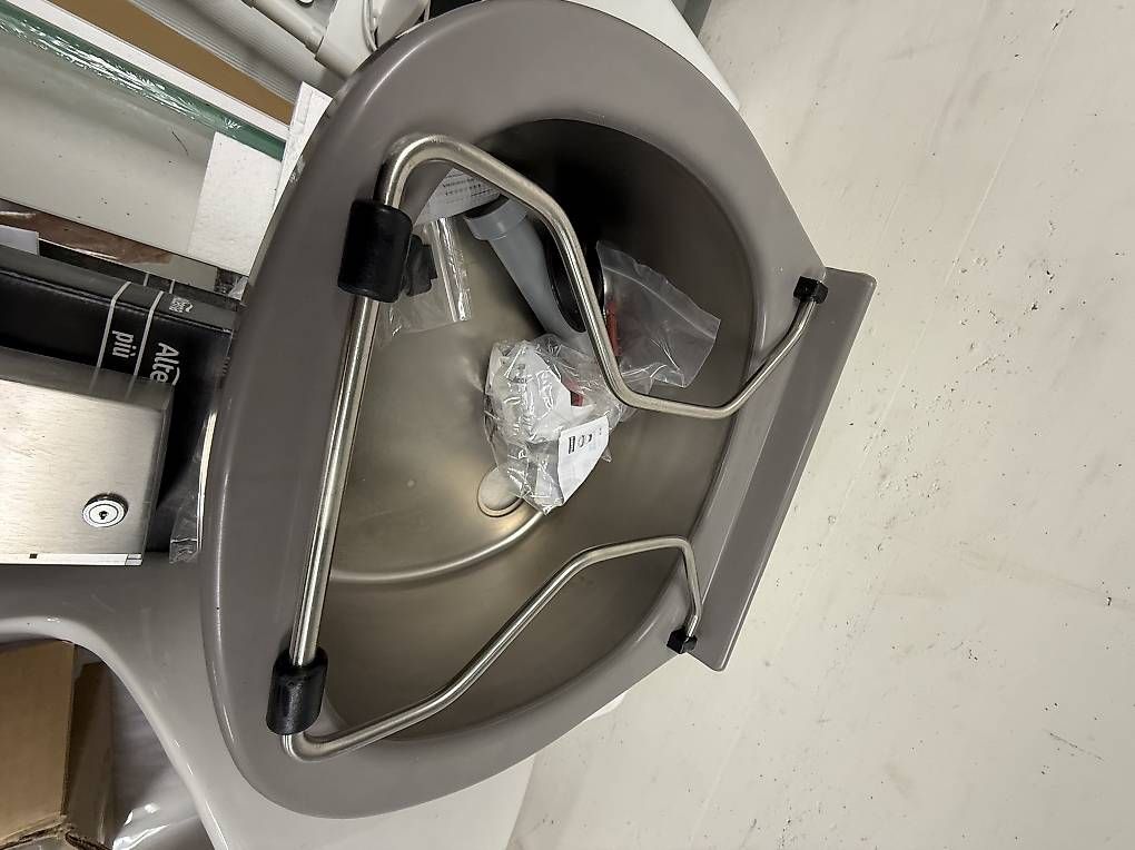 Cucine complete: Sanitärbereich Installationen – Usato da Olten venduto da rse_j8lx 4