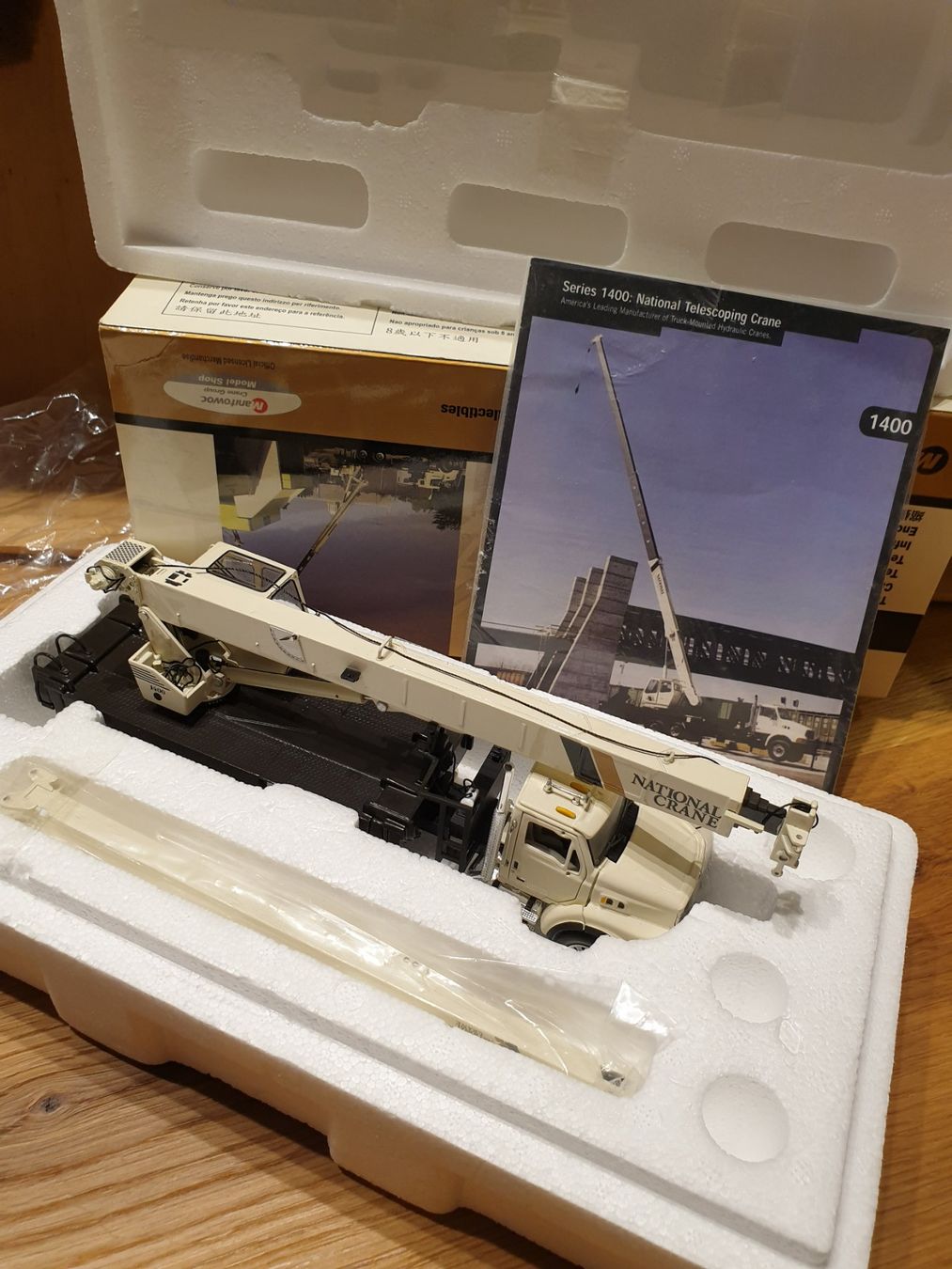 Kit di modellismo & Modellini statici: National Crane 1400 TOP – Nuovo e nell'imballaggio originale da Baar venduto da Liebherrbagger 1