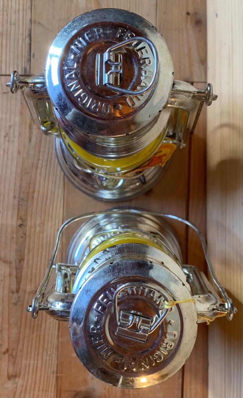 Lampade & Luci: 2 Petrollaternen Feuerhand der CH Armee – Nuovo (secondo la descrizione) da Goldingen venduto da Bergler012 5