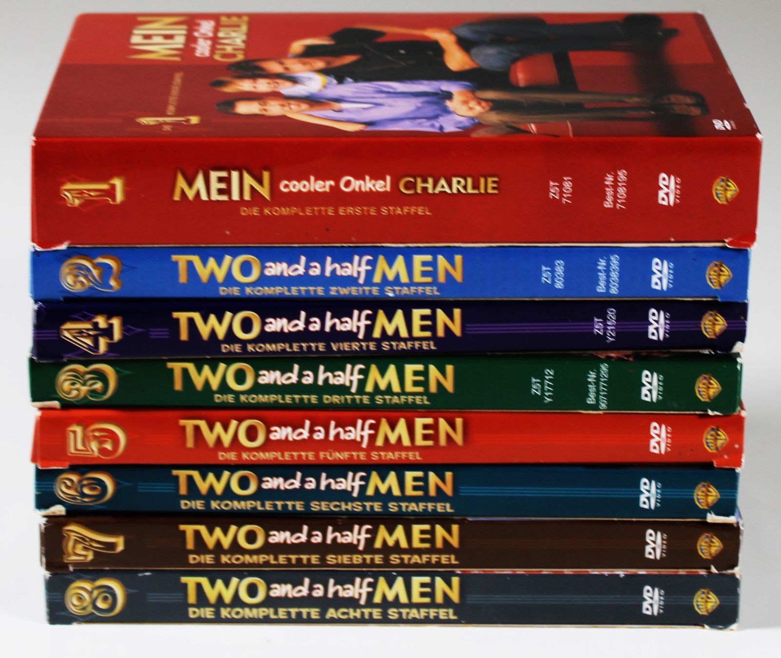 Tutti i DVDs: DVD - TWO AND A HALF MAN - Staffeln 1-8 – Usato da Brüttisellen venduto da Collector-Corner 1