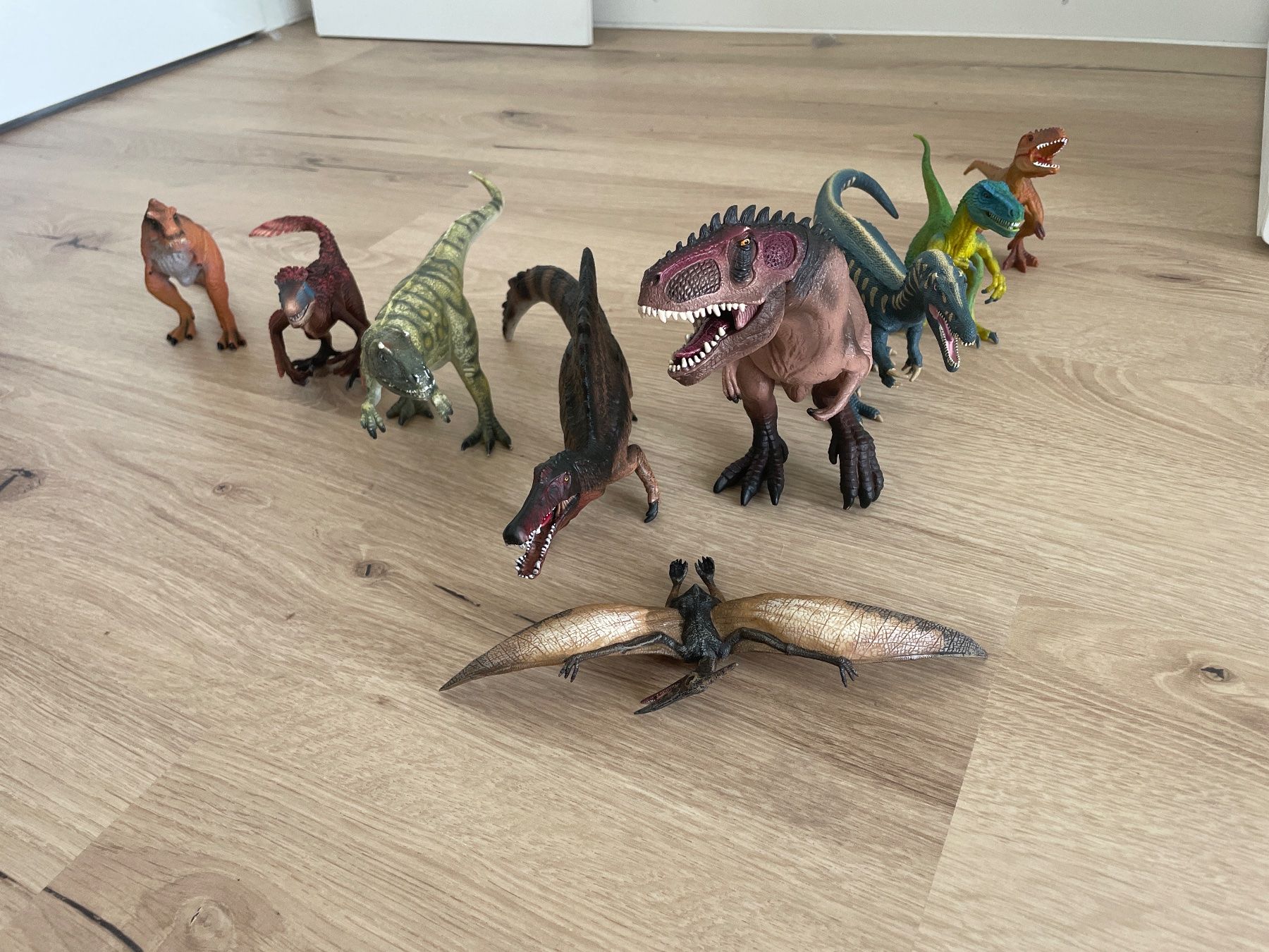 Schleich Statuette: 9 St Schleich Figuren Dinosaurier Fleischfresser – Usato da Menziken venduto da mti_7vqf