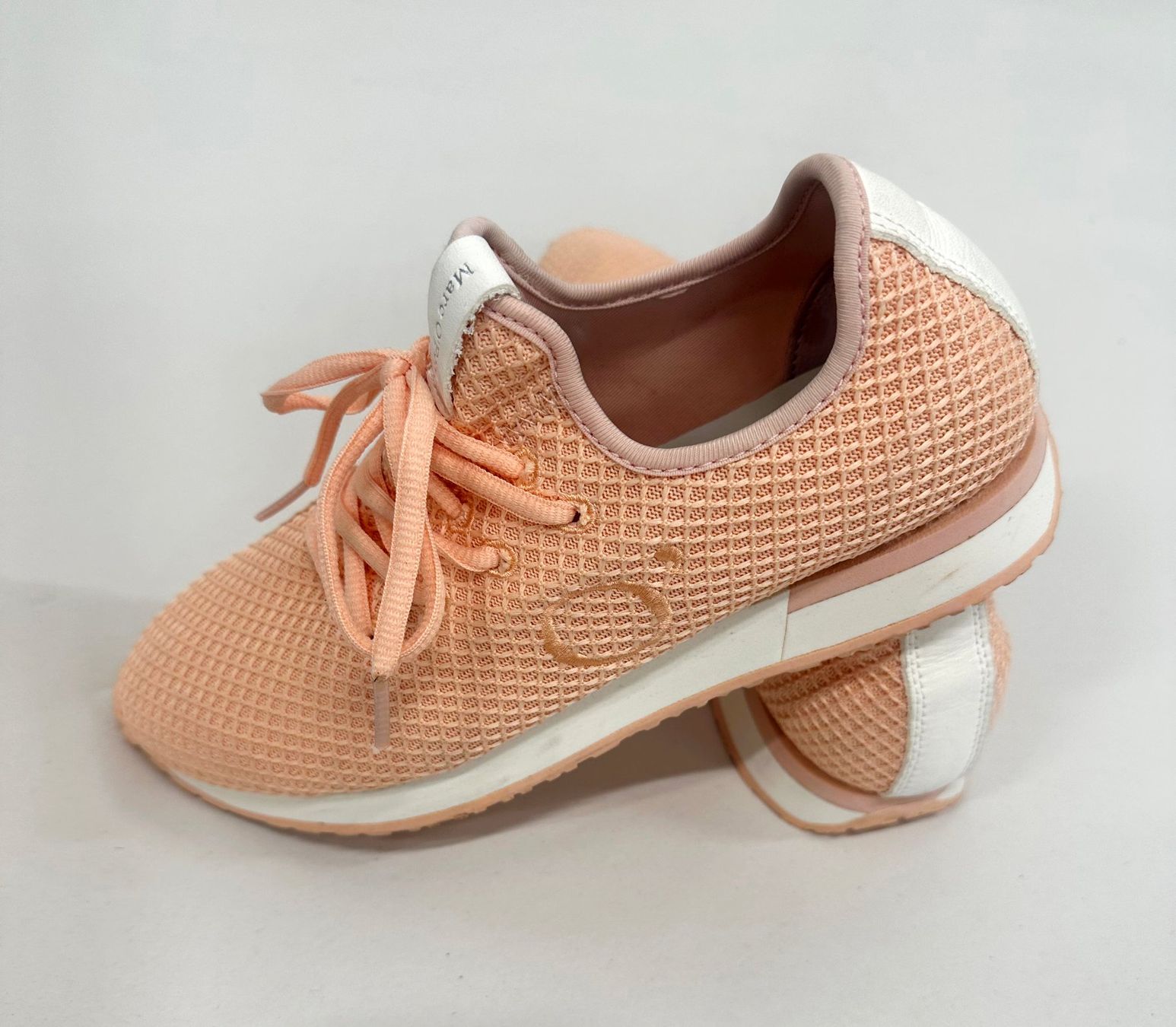 Damenschuhe: Sneaker  / Sportschuh Grösse 37 – Neu (gemäss Beschreibung) aus St. Gallen von winona04