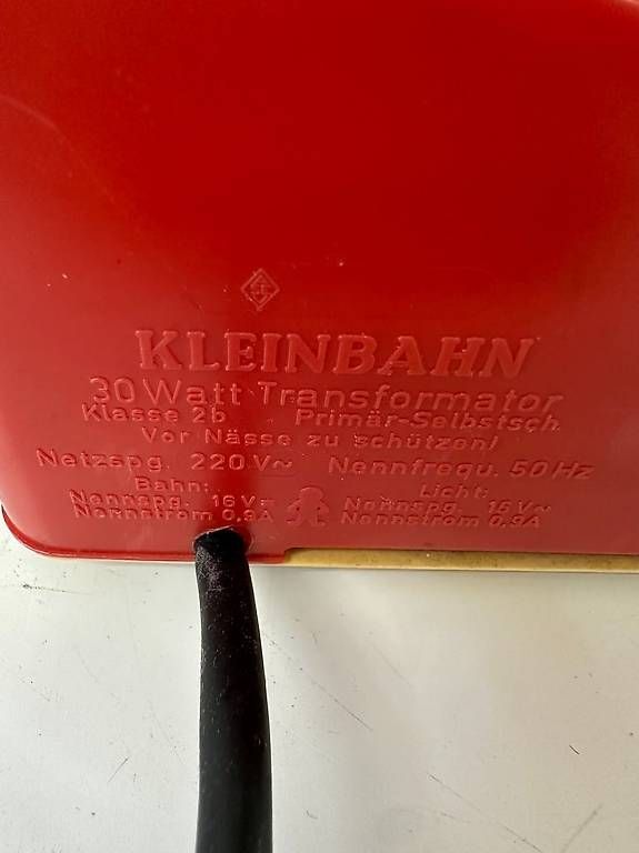 Kleinbahn Modellini di ferrovie: Kleinbahn Modellbahnset mit Transformator und Gleisen – Usato da Obernau venduto da Arche_Noah_Brocki 6