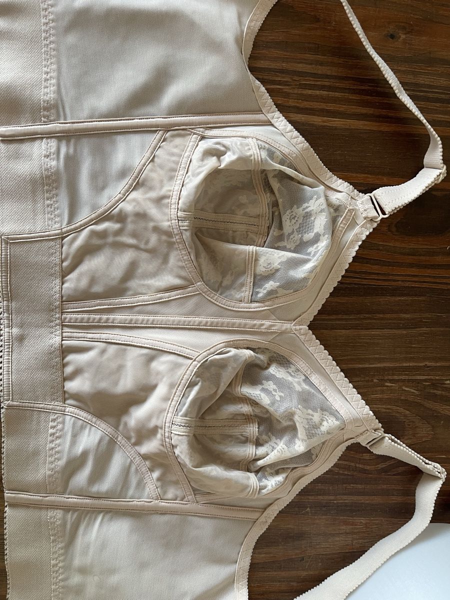 Triumph Altra biancheria intima: Bustier Triumph Doreen beige 105 D comme neufs – Usato da Kloten venduto da Vermicelles 4