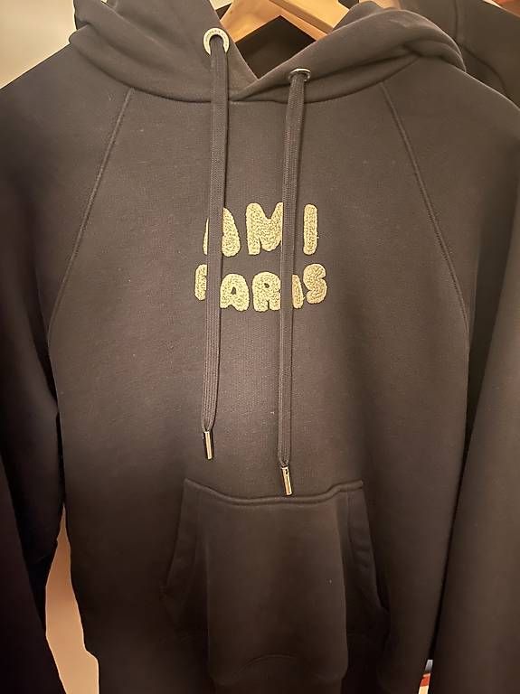 Pulls & Sweat-shirts: Ami Paris Hoodie – D'occasion à Basel par nic_dvz6