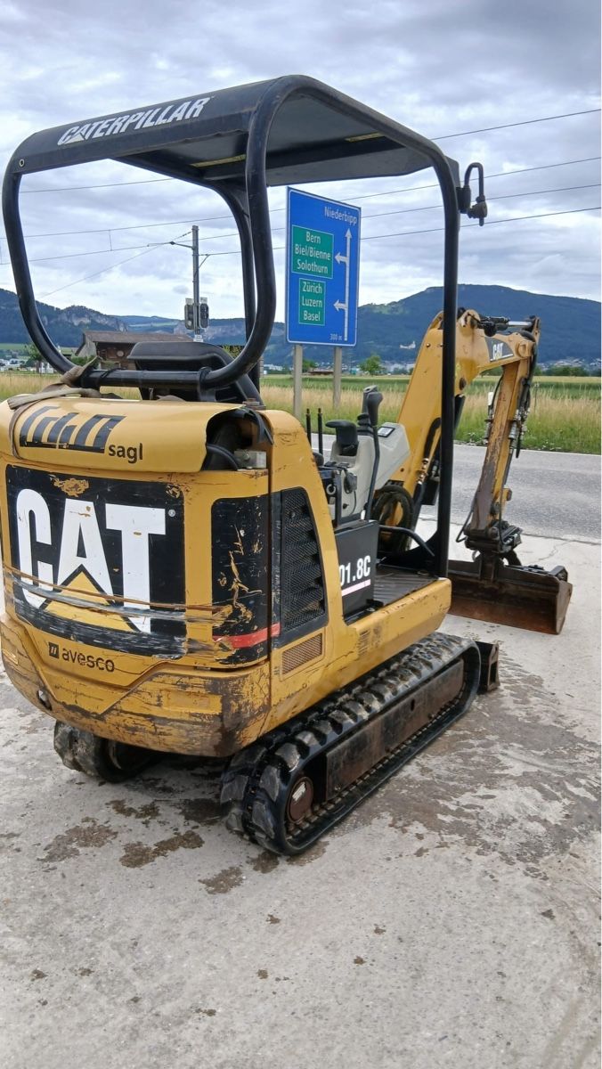 Caterpillar Escavatori: Bagger Cat 301.8 1,8 Tonnen – Usato da Niederbipp venduto da baggerch 8