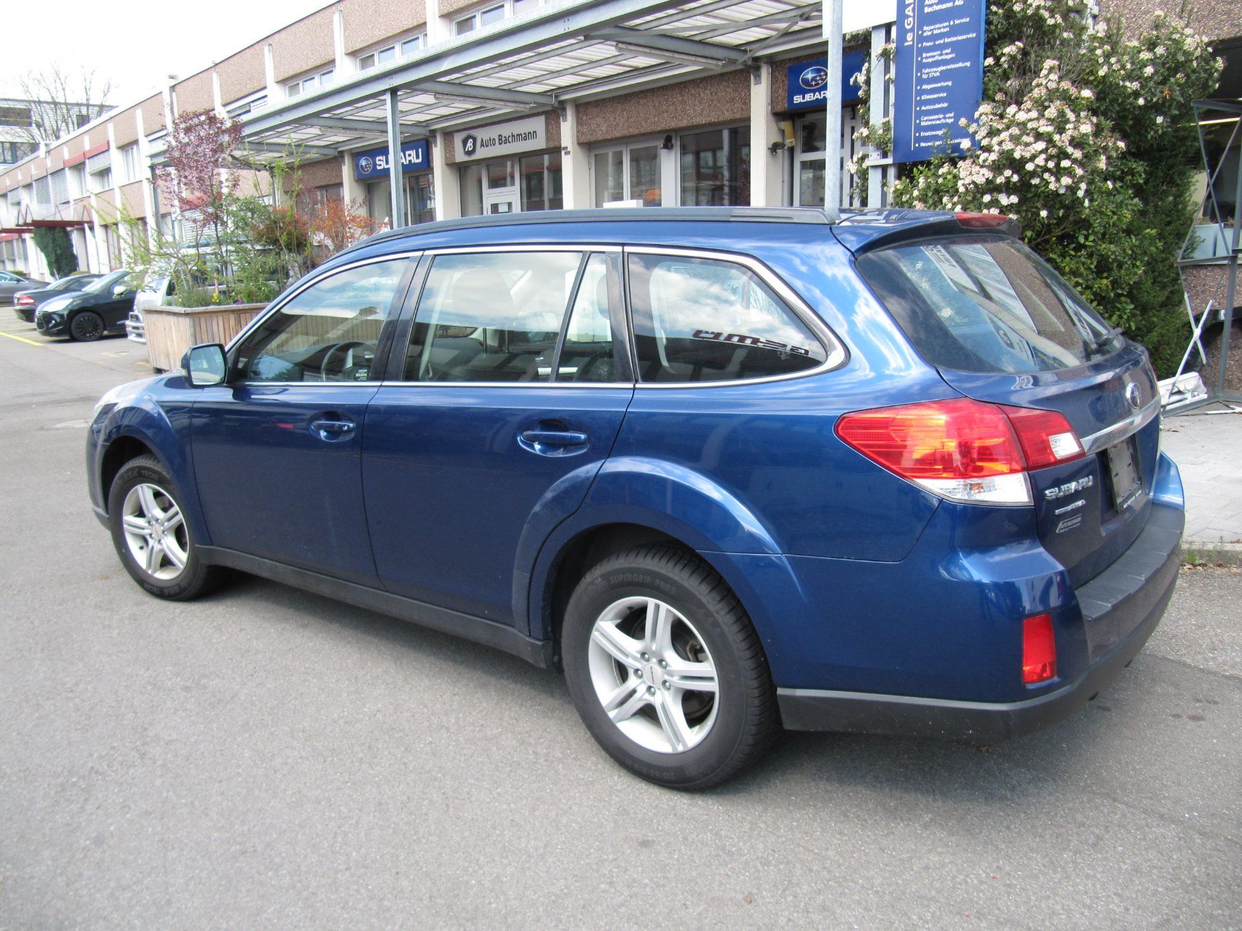 Subaru Automobili: Subaru Outback 2.5 – Usato da Rotkreuz venduto da auto-bachmann 4